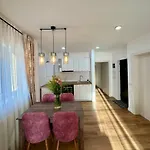 Apartment G7 Your Homey Modern City Stay