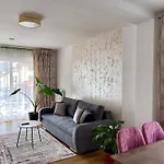 Apartment G7 Your Homey Modern City Stay
