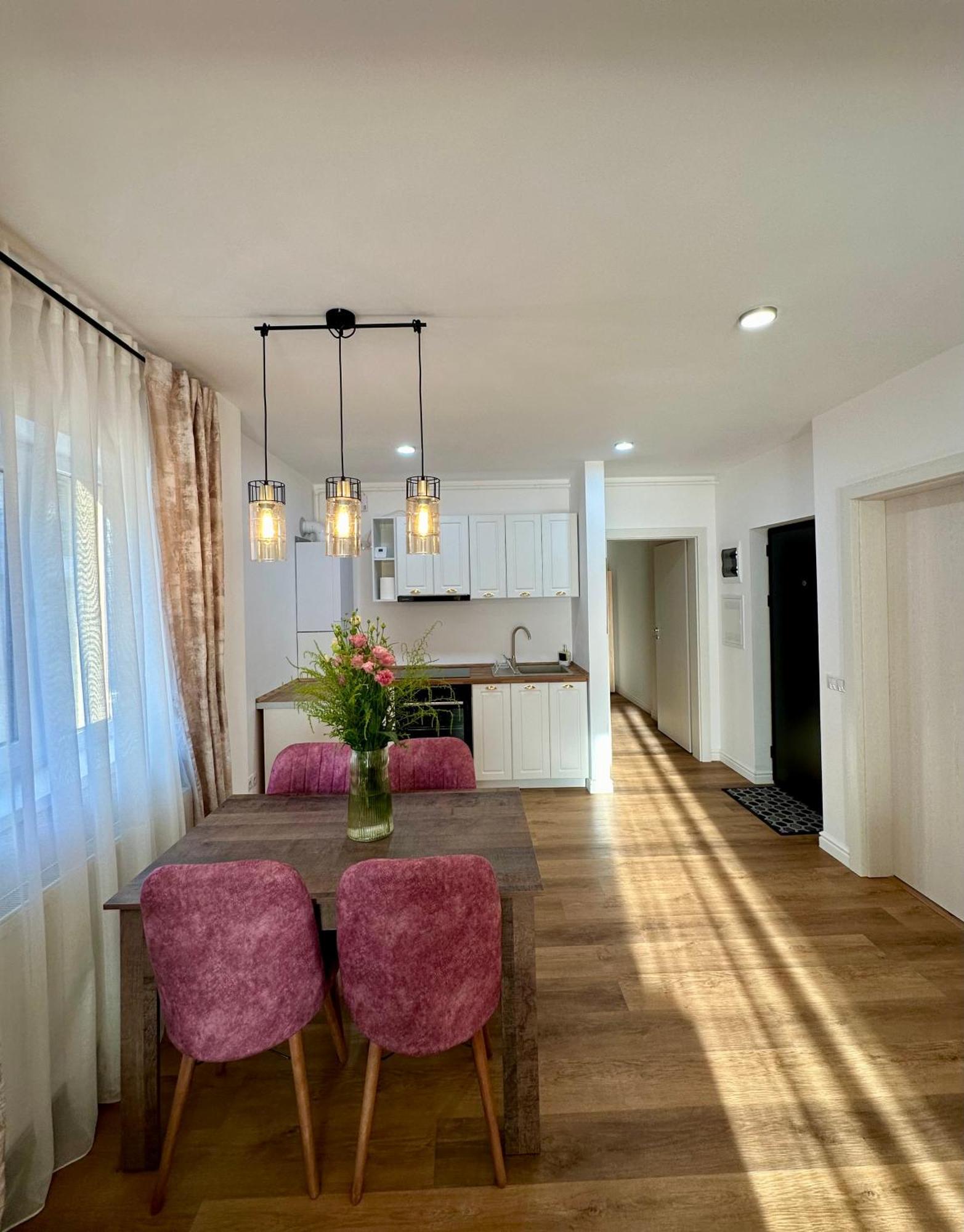 G7 Your Homey Modern Apartment *